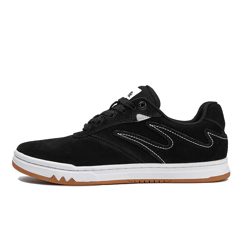 Goluck Ants Cupsole black suede skate shoes