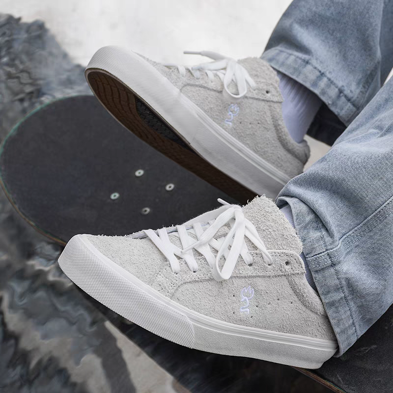 Goluck Joiints Big Dipper Artic Ice suede skate shoes