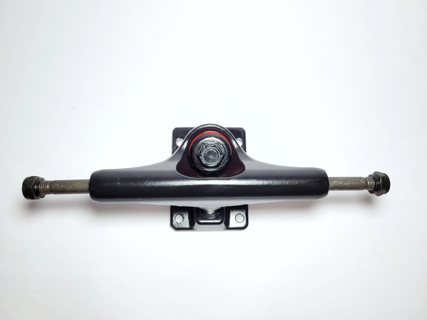 5.0" Skatebruh Matte Black Skateboard Trucks - SkatebruhSG
