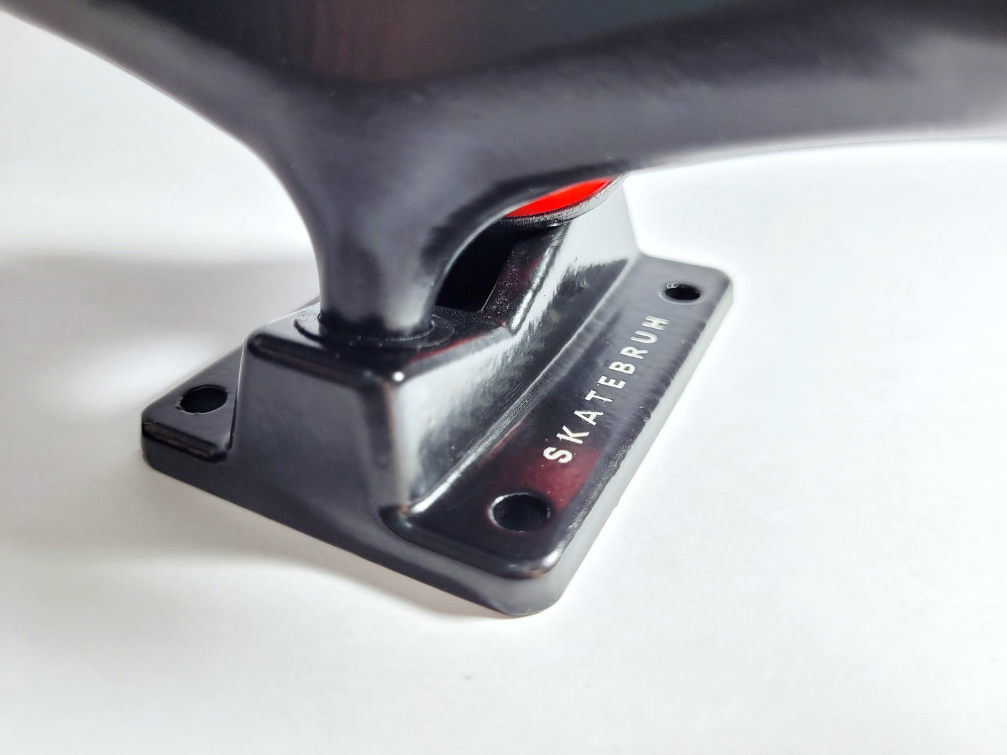 5.0" Skatebruh Matte Black Skateboard Trucks - SkatebruhSG