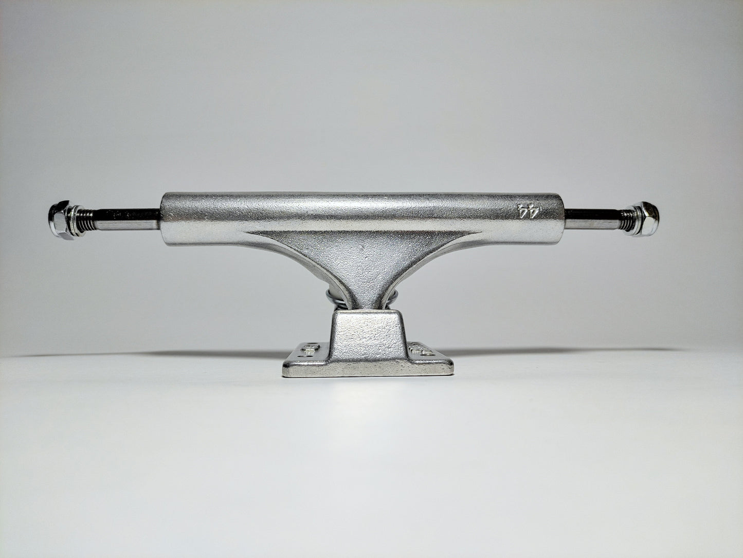 Ace 44 Classic Polished Skateboard trucks - Custom Skateboard Builder - SkatebruhSG
