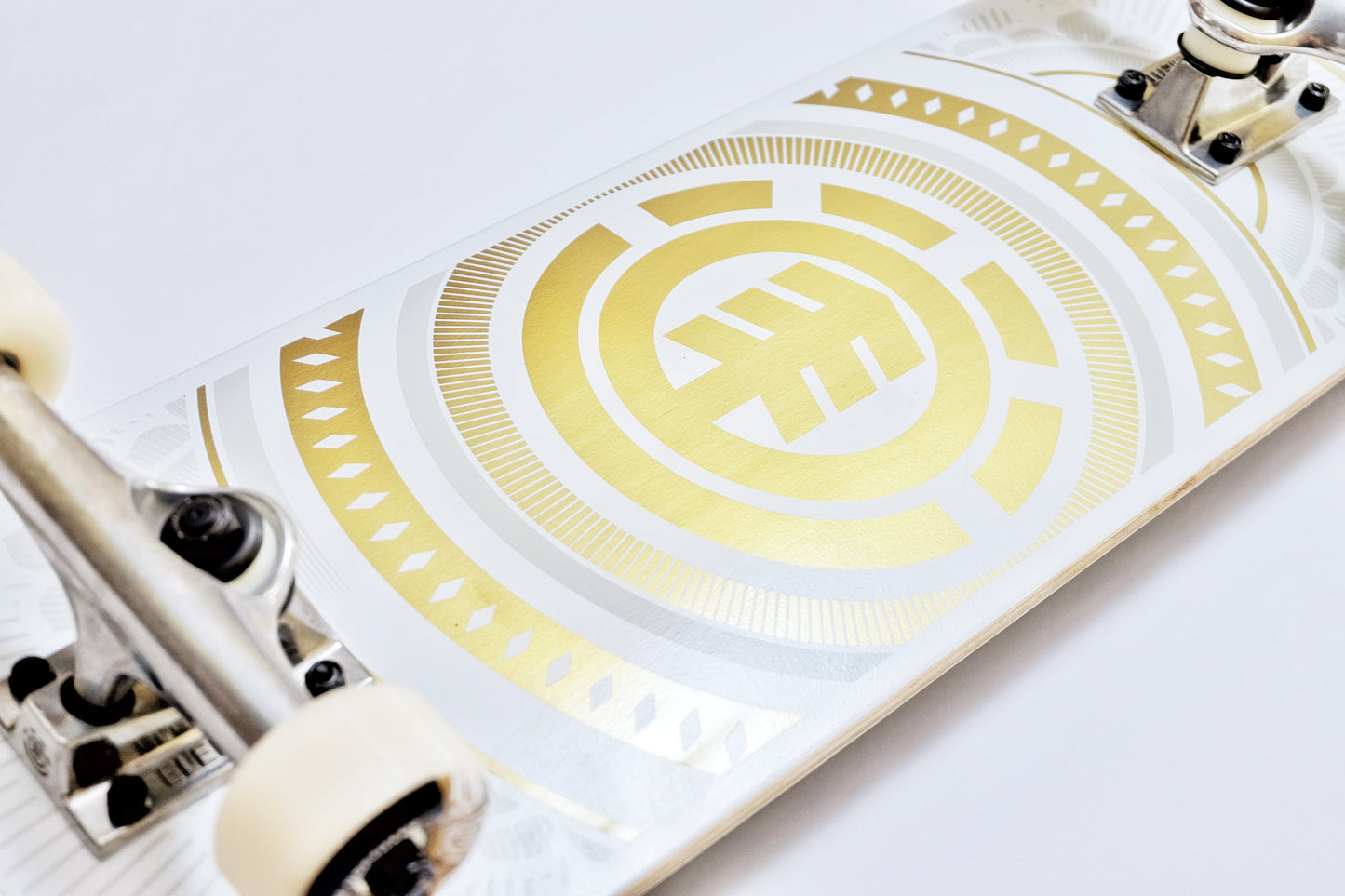 Element Hatched White skateboard - SkatebruhSG