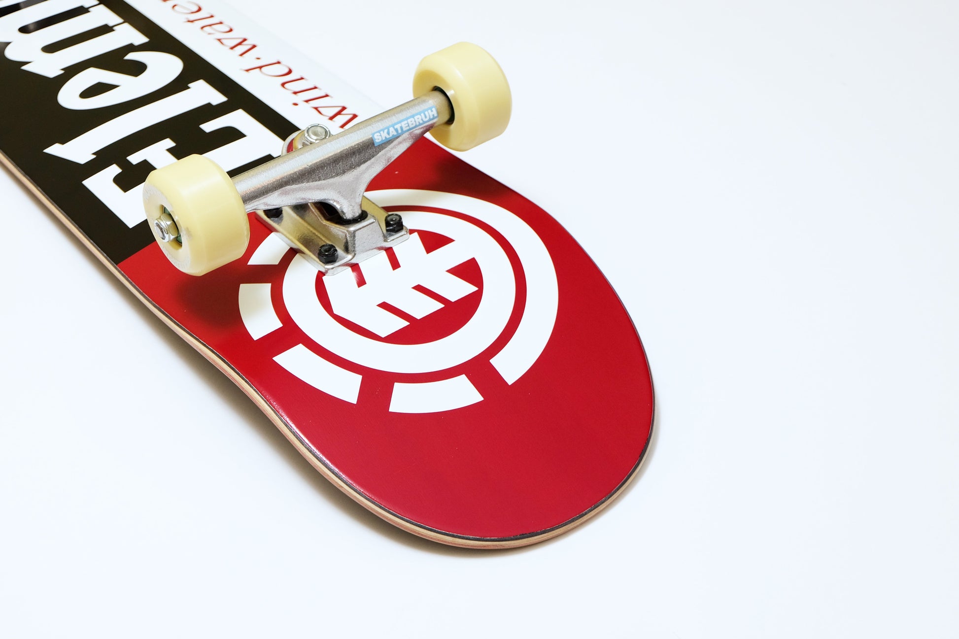 Element Section skateboard - SkatebruhSG