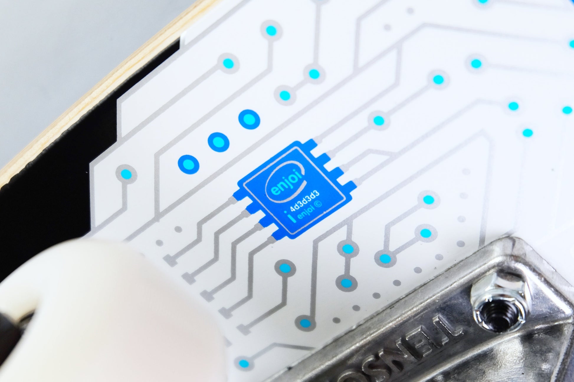 Enjoi Microchip skateboard - SkatebruhSG