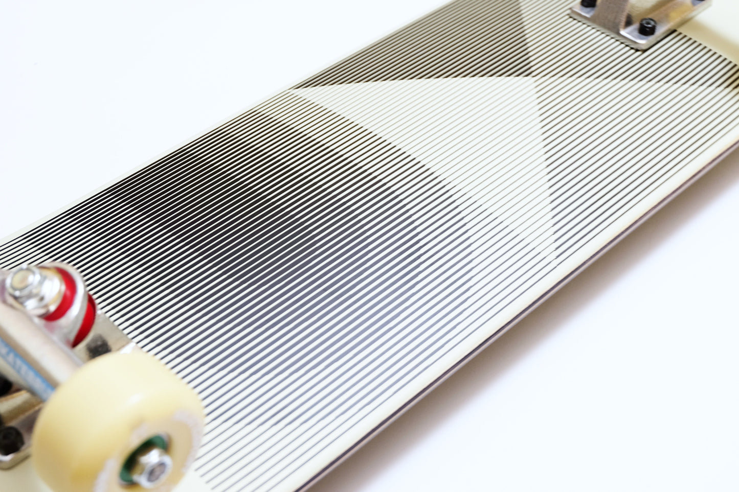 Globe G1 Lineform Off White skateboard - SkatebruhSG