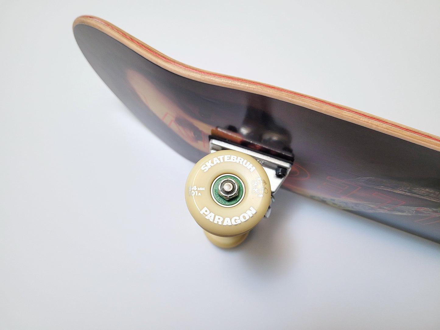 Poetic Collective 'Gradient Portrait' skateboard - SkatebruhSG