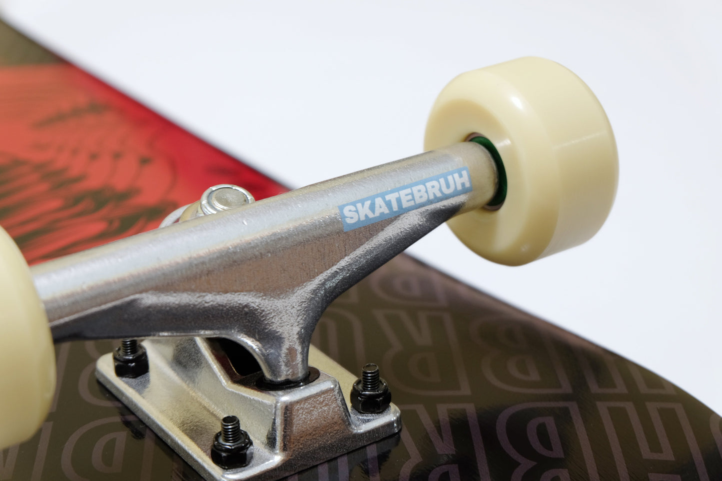 Skatebruh Illusion skateboard - SkatebruhSG
