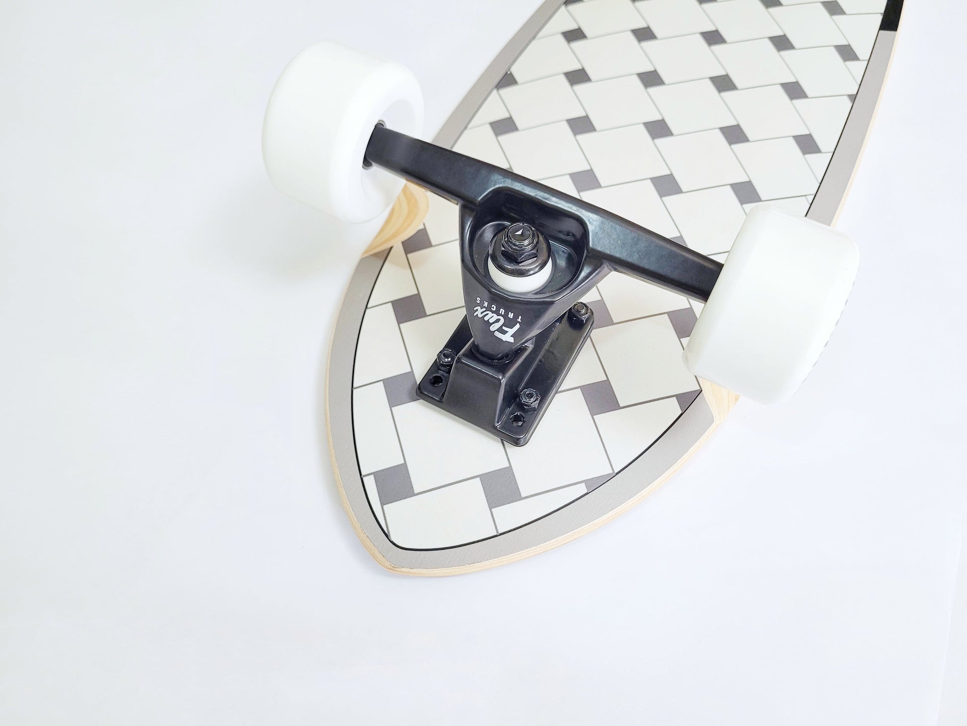 Ultimate Boards 'Tyler' Surfskate - SkatebruhSG