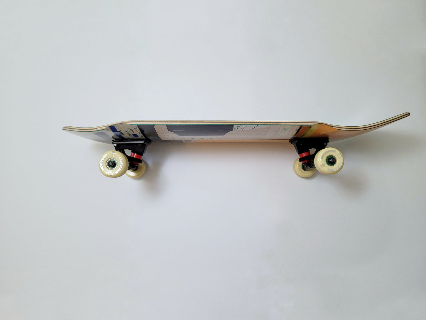 UMA 'Remnants Maité' Skateboard - SkatebruhSG