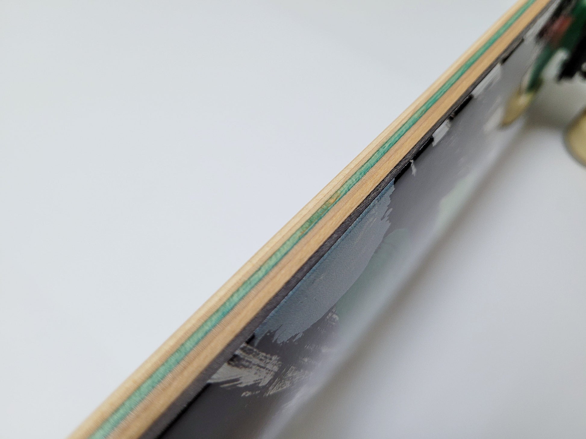 UMA 'Shadow' Skateboard - SkatebruhSG