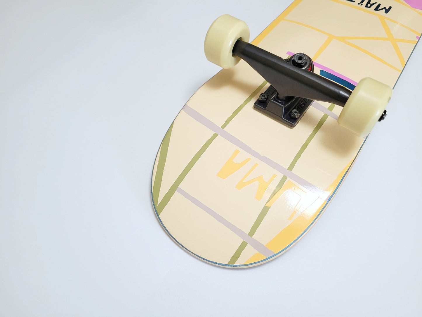 UMA 'Undercurrent Maité' Skateboard - SkatebruhSG