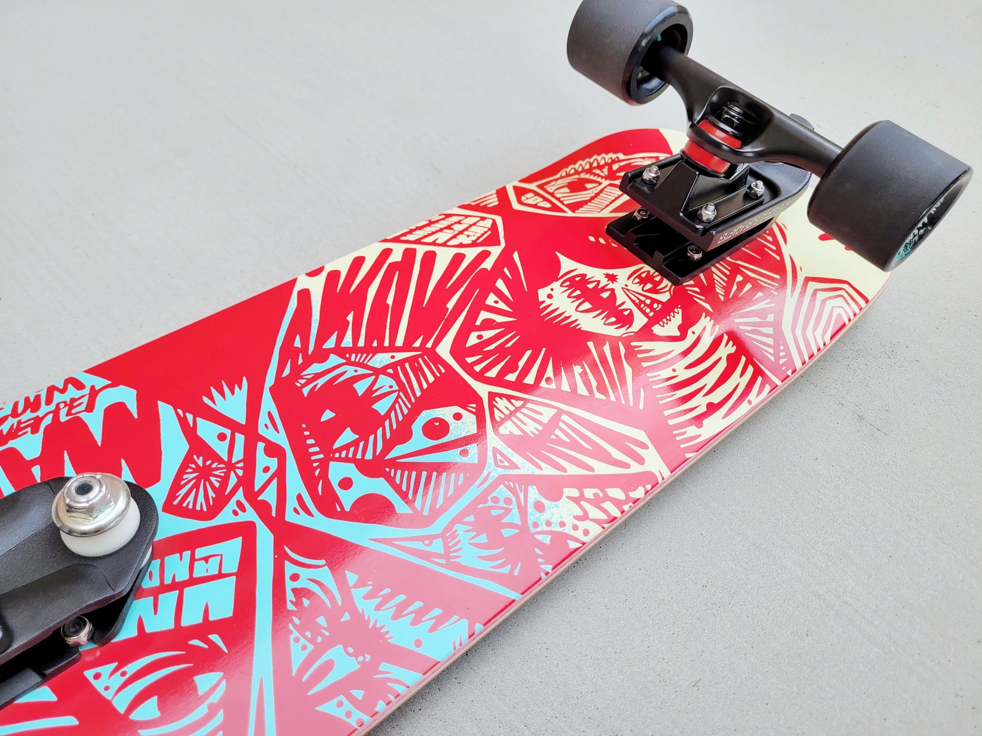 Waterborne UMA 'Maité' Surfskate - SkatebruhSG