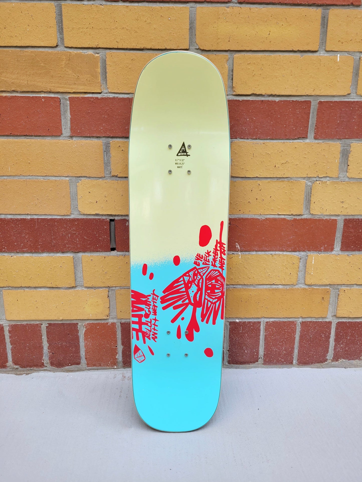 Waterborne UMA 'Maité' Surfskate - SkatebruhSG