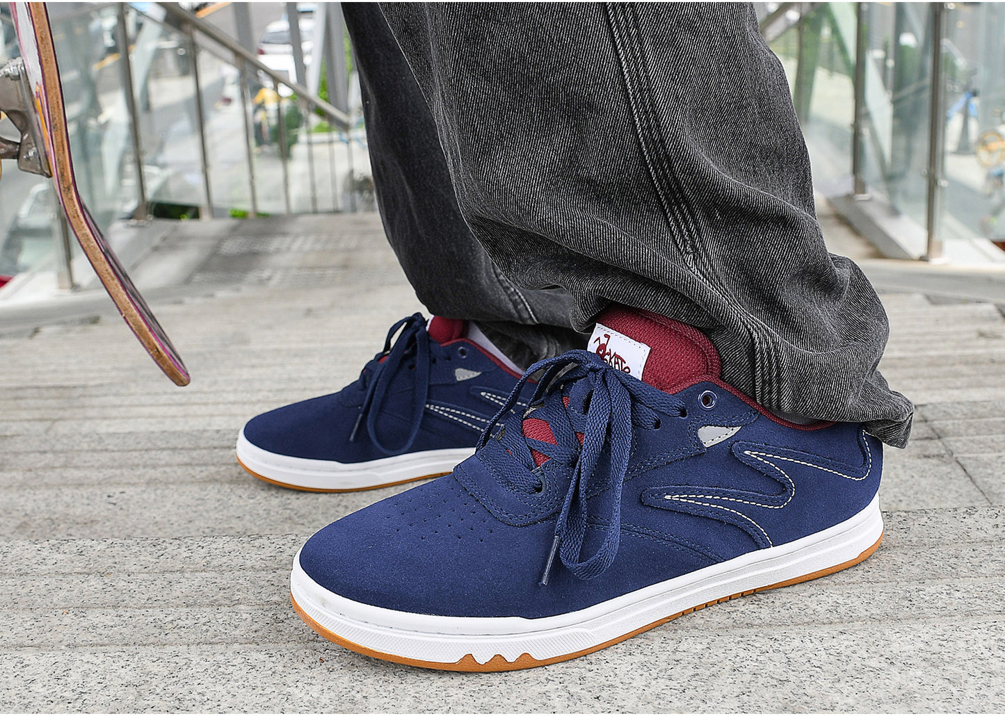 Goluck Ants Cupsole blue red white suede skate shoes