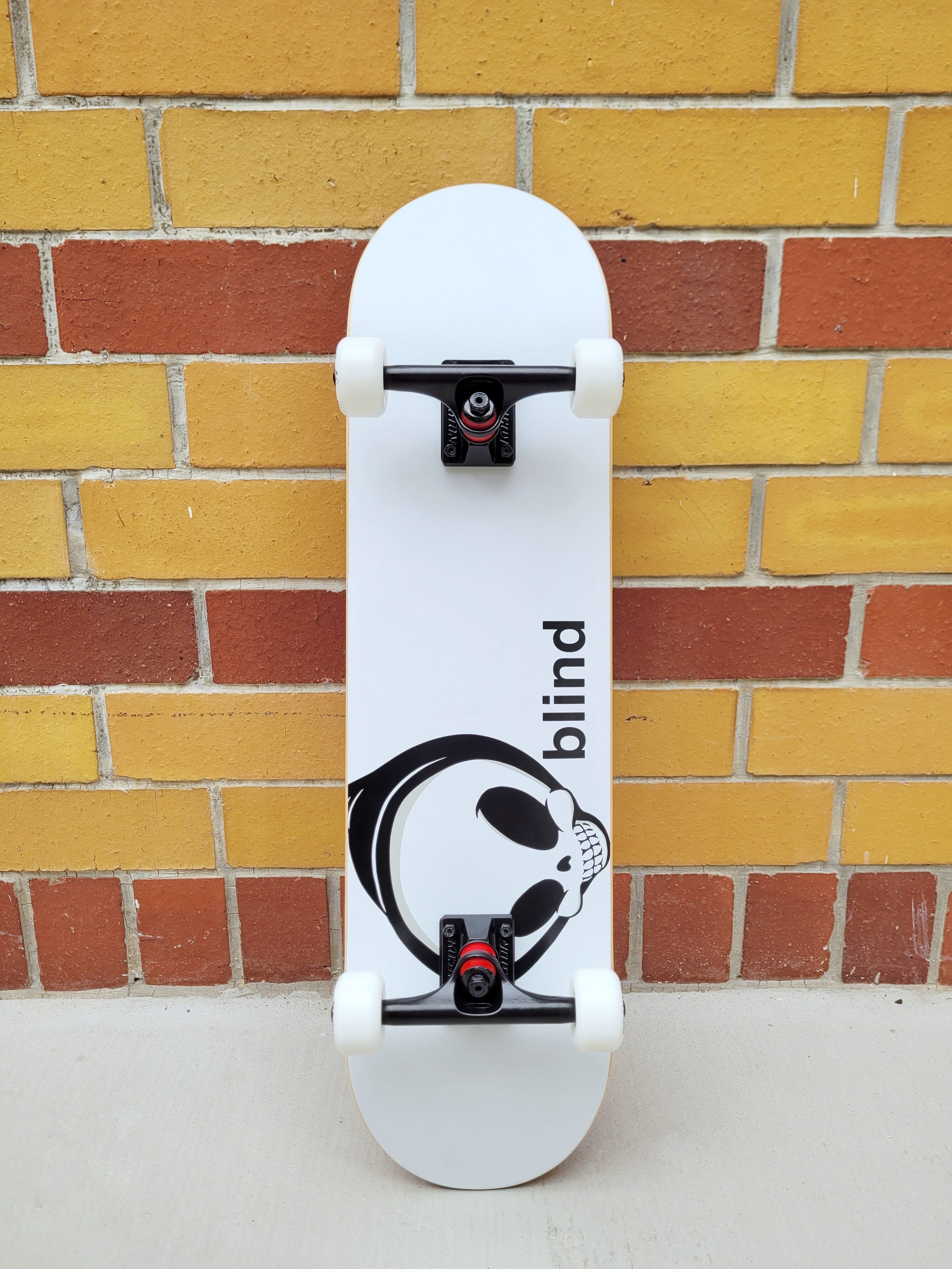 Planche De Skateboard Blind Reaper Doll - 8" X 31.6", Concave Plein, Bouleau 7 Plis - Pour Skateurs Débutants Et Confirmés