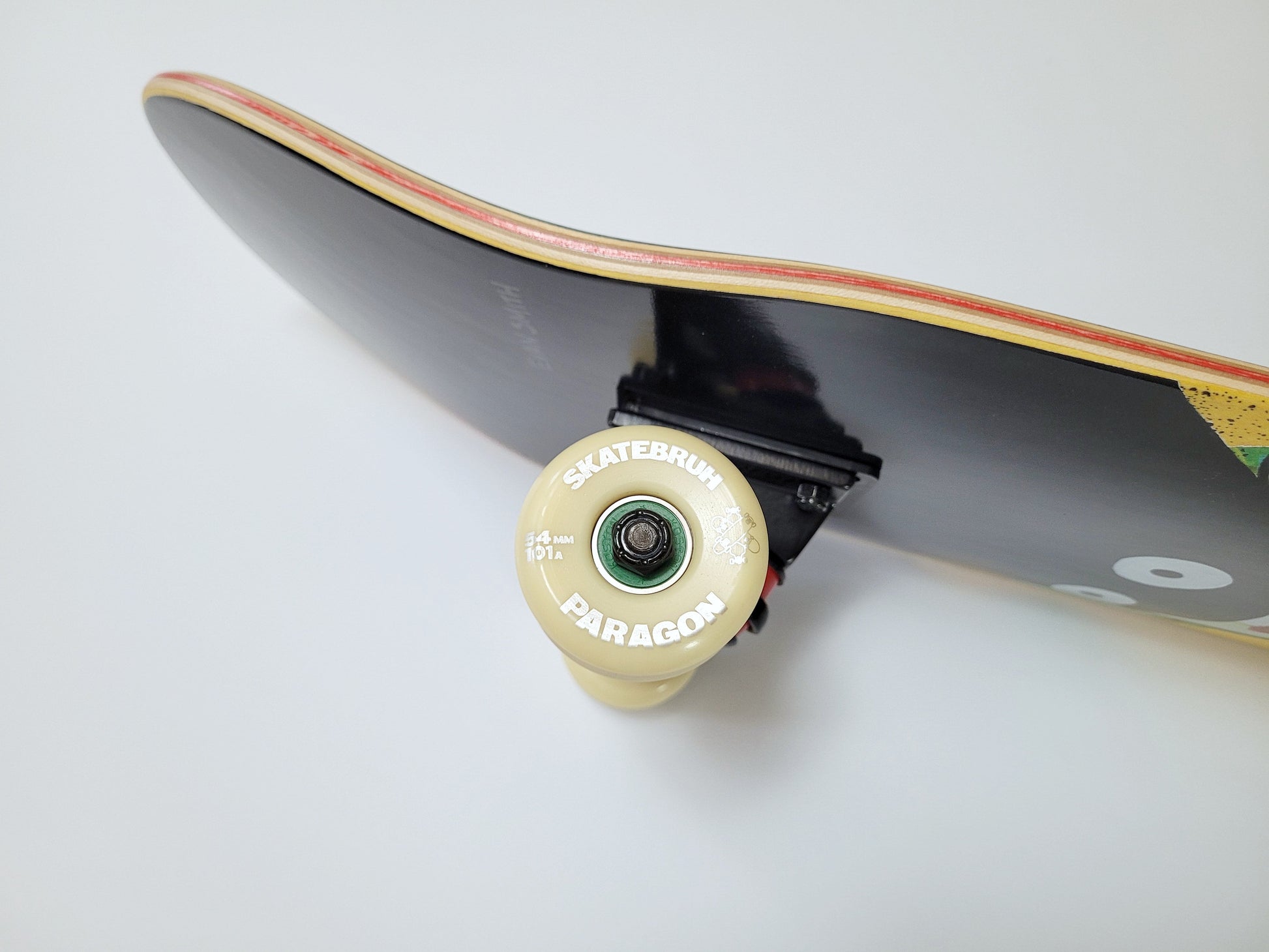 UMA 'Superish Evan' 8.25" skateboard - SkatebruhSG